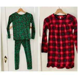 Girl Pajamas Lot Of 2 Size 10 Holiday Christmas Red Plaid Green Floral Fleece